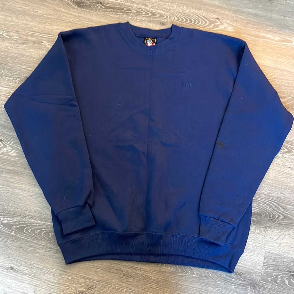 Vintage distressed blank crew neck sweater - size L